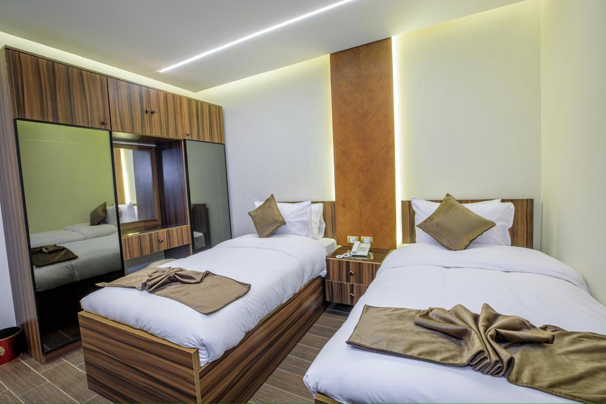 Piccolo Mondo Boutique Hotel Nazlet el-Sîsi Extérieur photo